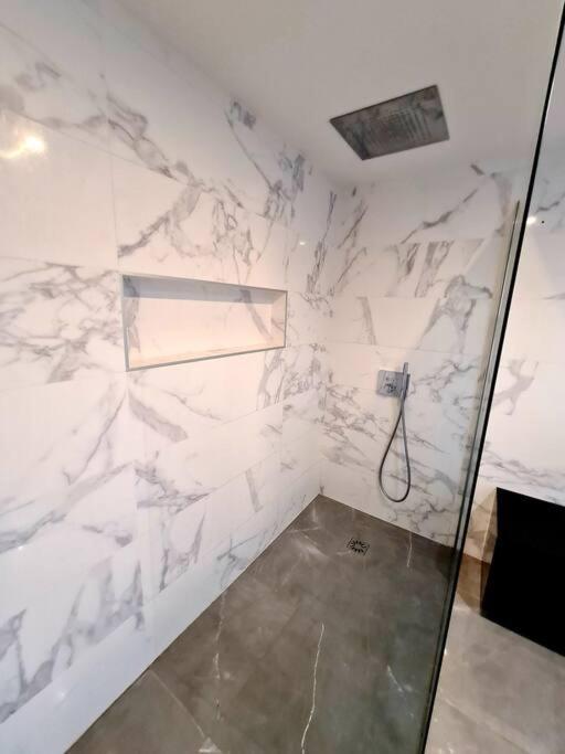 Grand Appartement Avec Vue Magnifique - Vercors - Une Experience Unique - Wifi Gratuit Grenoble Exterior foto